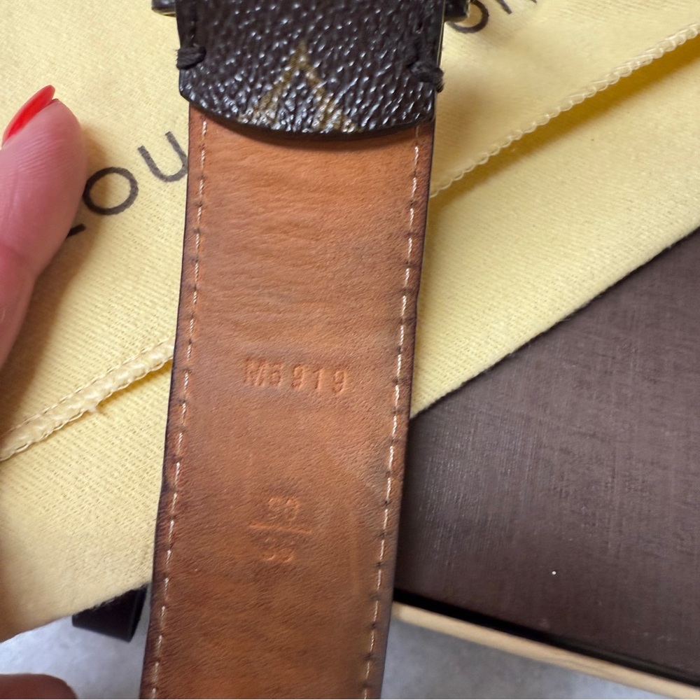 LOUIS VUITTON CURVED BELT SIZE 90 dust bag and box added extra hole - Picture 11 of 12
